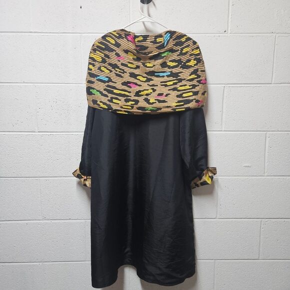 UBU Reversible Rainjacket Size Medium - Picture 4 of 8